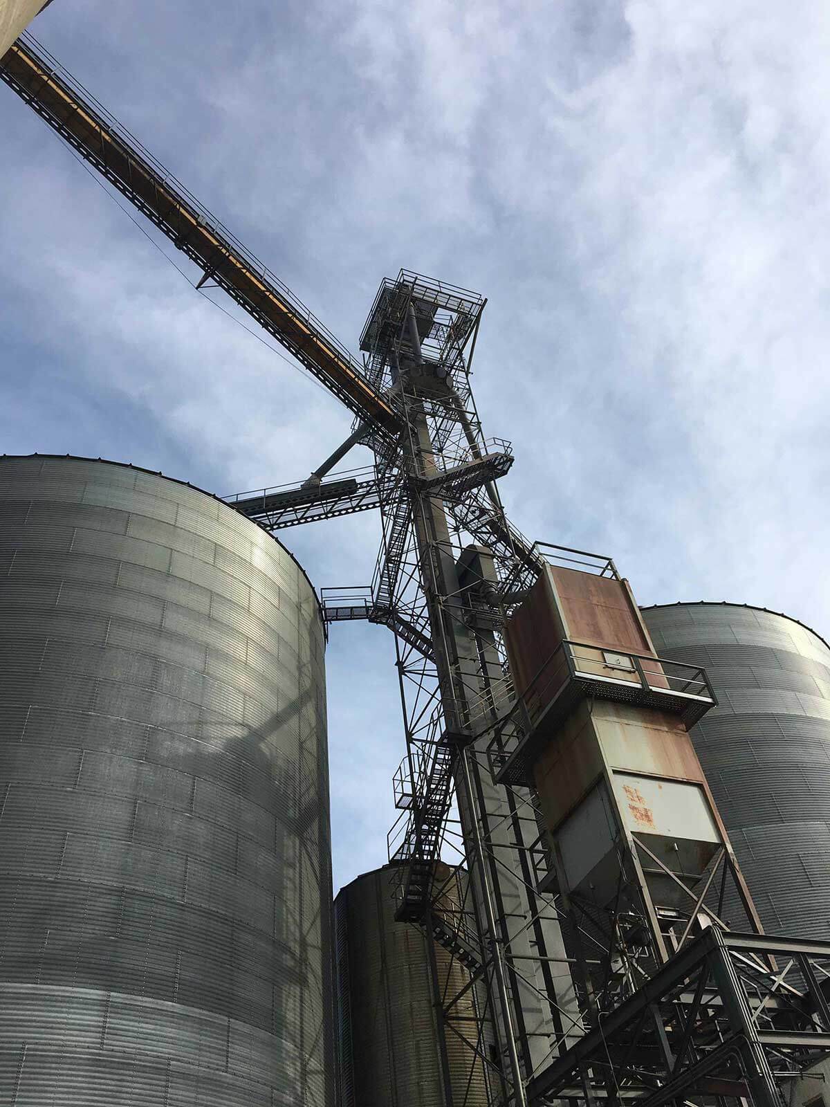 Landus Rake elevator and silos