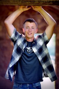 Photo of a younger Luke.